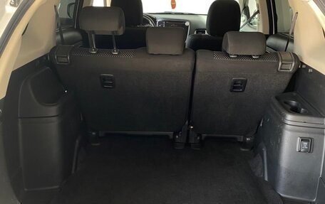 Mitsubishi Outlander III рестайлинг 3, 2017 год, 1 849 000 рублей, 16 фотография