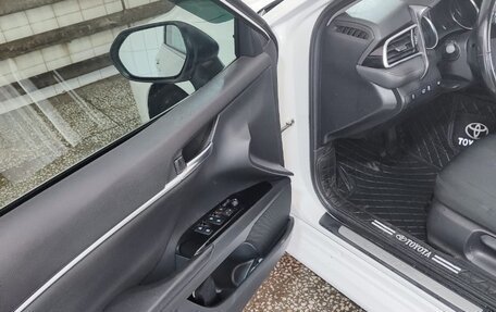 Toyota Camry, 2020 год, 3 200 000 рублей, 3 фотография