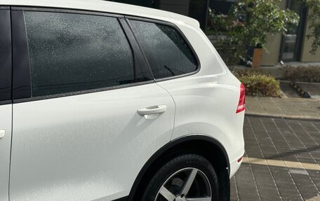Volkswagen Touareg III, 2011 год, 2 099 000 рублей, 20 фотография