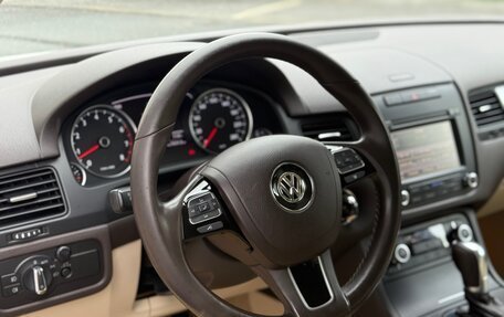 Volkswagen Touareg III, 2011 год, 2 099 000 рублей, 25 фотография