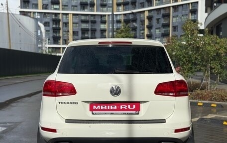 Volkswagen Touareg III, 2011 год, 2 099 000 рублей, 10 фотография