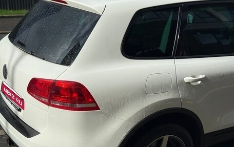 Volkswagen Touareg III, 2011 год, 2 099 000 рублей, 18 фотография