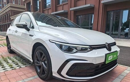 Volkswagen Golf VIII, 2022 год, 2 034 000 рублей, 2 фотография
