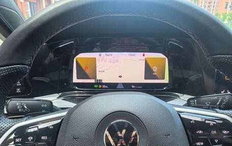 Volkswagen Golf VIII, 2022 год, 2 034 000 рублей, 11 фотография