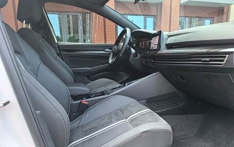 Volkswagen Golf VIII, 2022 год, 2 034 000 рублей, 10 фотография