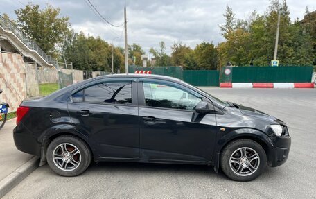 Chevrolet Aveo III, 2013 год, 700 000 рублей, 3 фотография