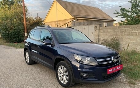 Volkswagen Tiguan I, 2012 год, 1 230 000 рублей, 2 фотография
