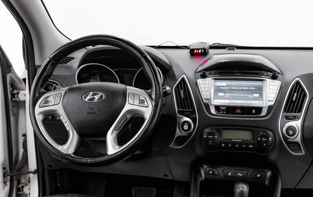 Hyundai ix35 I рестайлинг, 2015 год, 1 195 000 рублей, 10 фотография