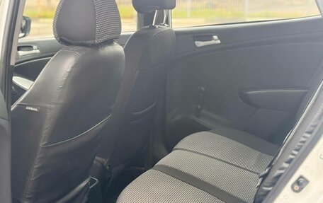 Hyundai Solaris II рестайлинг, 2013 год, 575 000 рублей, 16 фотография