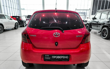 Toyota Yaris III рестайлинг, 2007 год, 420 000 рублей, 6 фотография