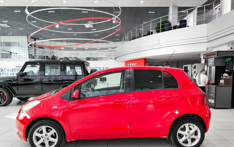 Toyota Yaris III рестайлинг, 2007 год, 420 000 рублей, 8 фотография