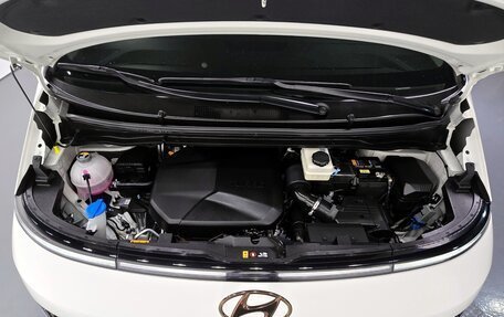 Hyundai Staria, 2022 год, 3 865 000 рублей, 5 фотография