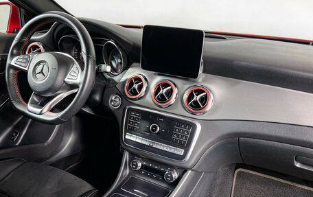 Mercedes-Benz GLA, 2019 год, 2 990 000 рублей, 11 фотография