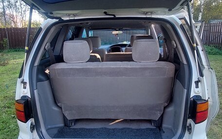 Toyota Estima III рестайлинг -2, 2001 год, 690 000 рублей, 8 фотография