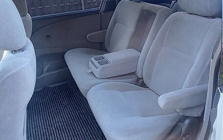 Toyota Estima III рестайлинг -2, 2001 год, 690 000 рублей, 13 фотография