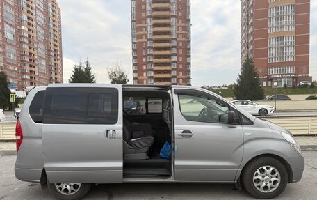 Hyundai Grand Starex Grand Starex I рестайлинг 2, 2011 год, 1 550 000 рублей, 6 фотография