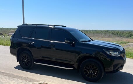 Toyota Land Cruiser Prado 150 рестайлинг 2, 2021 год, 5 375 000 рублей, 4 фотография