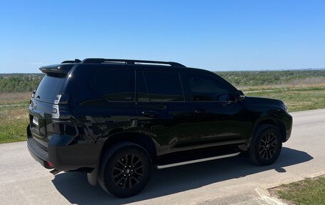Toyota Land Cruiser Prado 150 рестайлинг 2, 2021 год, 5 375 000 рублей, 5 фотография