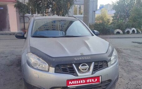 Nissan Qashqai, 2010 год, 950 000 рублей, 1 фотография