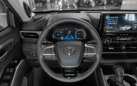 Toyota Highlander, 2025 год, 5 500 000 рублей, 16 фотография