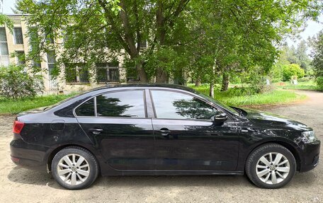 Volkswagen Jetta VI, 2013 год, 1 050 000 рублей, 4 фотография