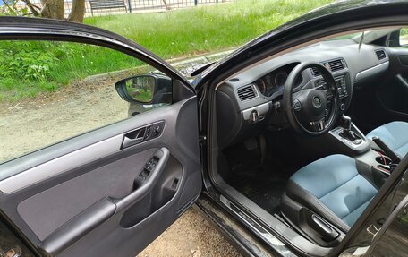 Volkswagen Jetta VI, 2013 год, 1 050 000 рублей, 11 фотография