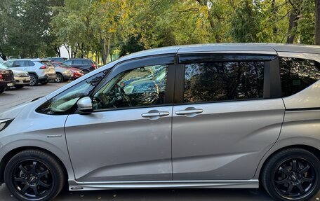 Honda Freed II, 2018 год, 2 200 000 рублей, 4 фотография