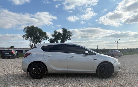 Opel Astra J, 2011 год, 750 000 рублей, 4 фотография