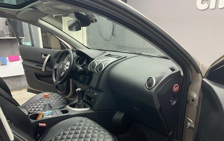 Nissan Qashqai+2 I, 2010 год, 900 000 рублей, 6 фотография