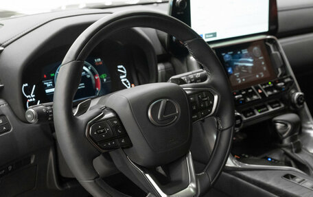 Lexus LX, 2024 год, 23 400 000 рублей, 26 фотография