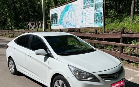 Hyundai Solaris II рестайлинг, 2016 год, 700 000 рублей, 1 фотография