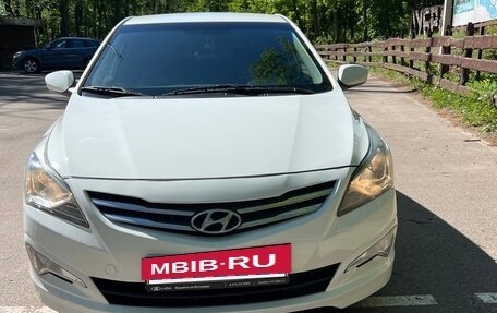 Hyundai Solaris II рестайлинг, 2016 год, 700 000 рублей, 2 фотография