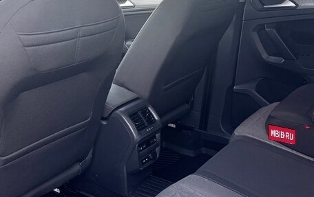 Volkswagen Tiguan II, 2021 год, 2 720 000 рублей, 9 фотография