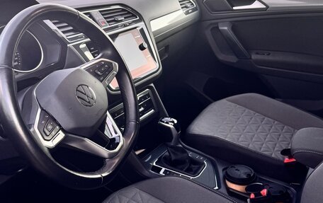 Volkswagen Tiguan II, 2021 год, 2 720 000 рублей, 10 фотография