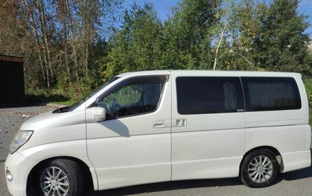 Nissan Elgrand III, 2005 год, 1 400 000 рублей, 5 фотография