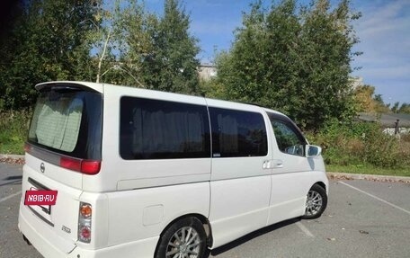 Nissan Elgrand III, 2005 год, 1 400 000 рублей, 7 фотография