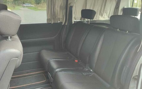 Nissan Elgrand III, 2005 год, 1 400 000 рублей, 15 фотография