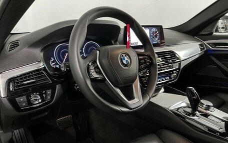 BMW 5 серия, 2019 год, 3 497 000 рублей, 12 фотография