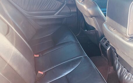 Mercedes-Benz E-Класс, 1997 год, 400 000 рублей, 8 фотография