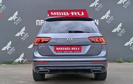 Volkswagen Tiguan II, 2020 год, 2 995 000 рублей, 6 фотография
