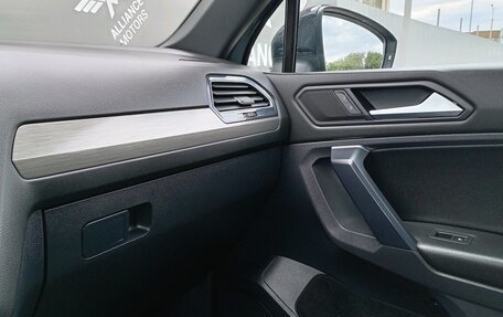 Volkswagen Tiguan II, 2020 год, 2 995 000 рублей, 25 фотография