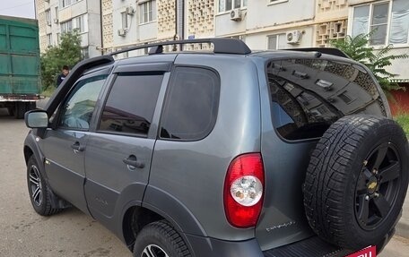 Chevrolet Niva I рестайлинг, 2018 год, 930 000 рублей, 7 фотография