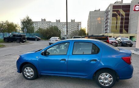 Renault Logan II, 2014 год, 380 000 рублей, 3 фотография