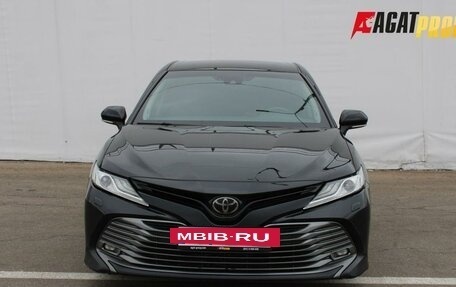 Toyota Camry, 2018 год, 2 199 000 рублей, 3 фотография