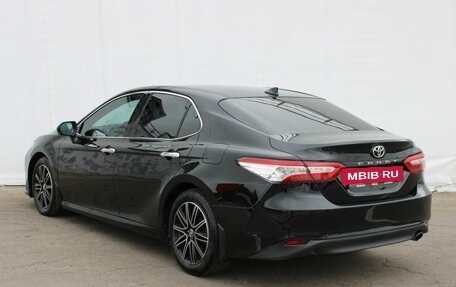 Toyota Camry, 2018 год, 2 199 000 рублей, 6 фотография