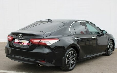 Toyota Camry, 2018 год, 2 199 000 рублей, 8 фотография