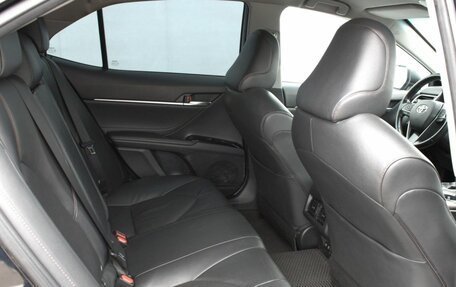 Toyota Camry, 2018 год, 2 199 000 рублей, 14 фотография