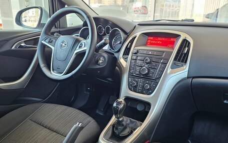 Opel Astra J, 2011 год, 649 000 рублей, 5 фотография