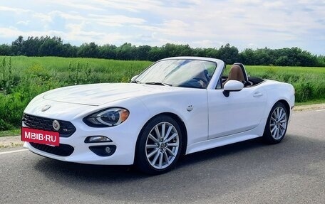 Fiat 124 Spider I, 2017 год, 2 500 000 рублей, 2 фотография