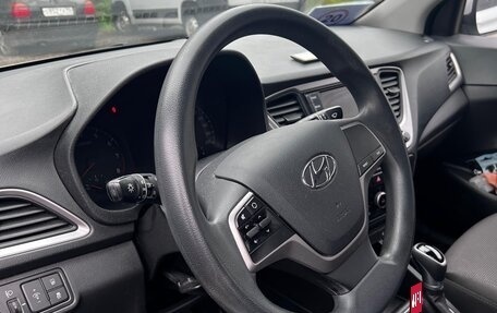 Hyundai Solaris II рестайлинг, 2018 год, 1 200 000 рублей, 8 фотография